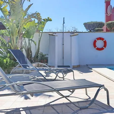 Casa De Abuelos Hozanejos