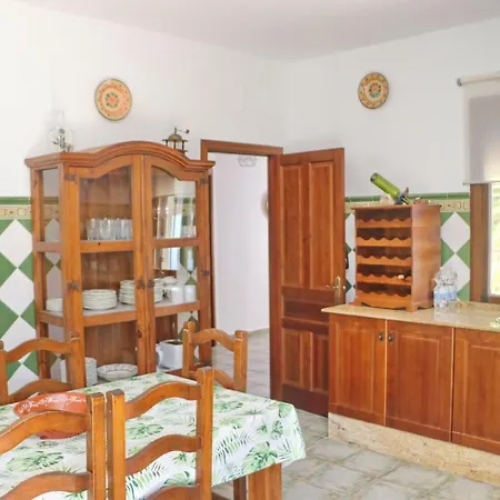 Casa De Abuelos *